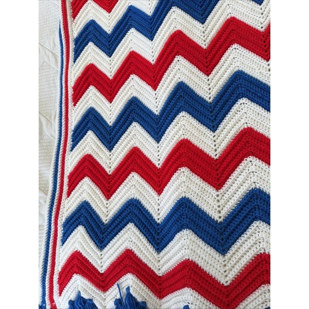 vintage hand crocheted Red White Blue Throw Blanket 39in‎ W X 72 in L GWB002